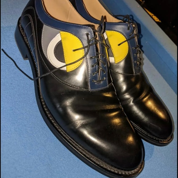 Fendi Dress shoes size 9 in GREAT condition!